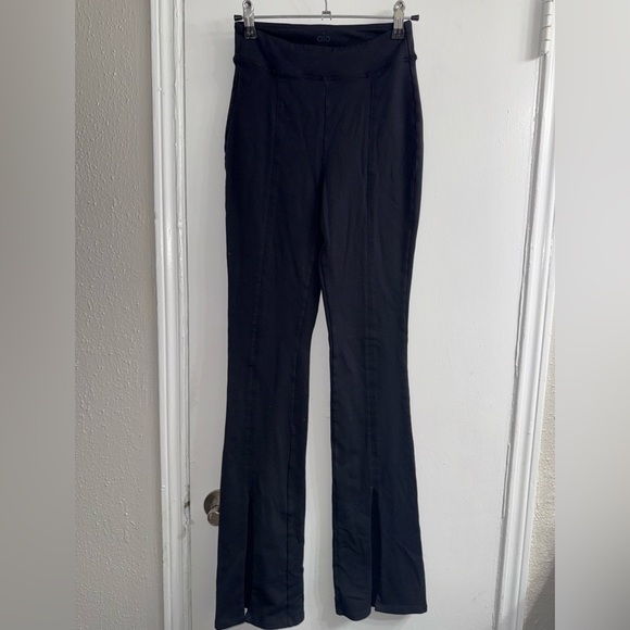 Alo Airbrush High-Waist Flutter Legging size XS - Picture 5 of 12